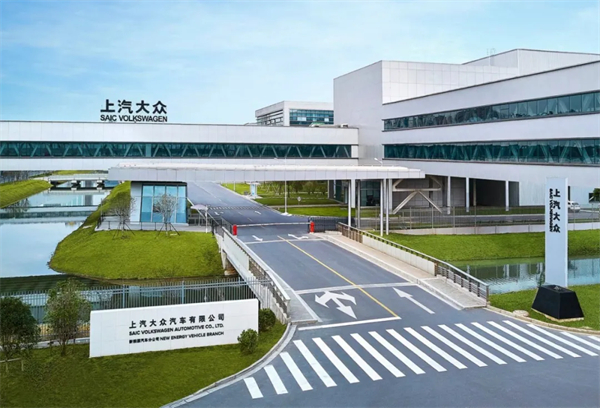 品牌丨合資品牌銷冠續寫傳奇：上汽大眾以"油電并進"迎戰2025